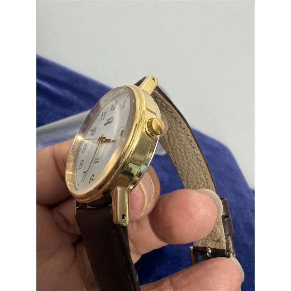 TIMEX indiglo wr 30m 2016 Brown Leather Strap Read